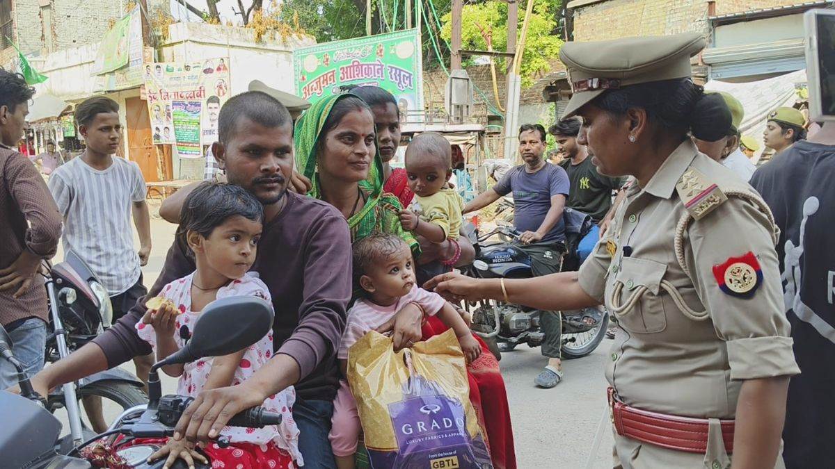 https://www.jagranimages.com/images/newimg/28092025/28_09_2025-raibareilly_news_24063728.jpg