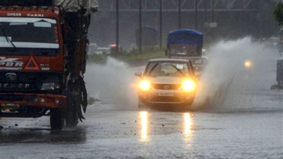 maharashtra floods thousands evacuated as heavy rains hit marathwada