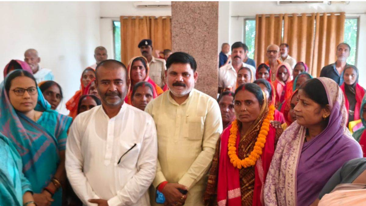 https://www.jagranimages.com/images/newimg/28092025/28_09_2025-satish_chandra_dubey_24063548.jpg