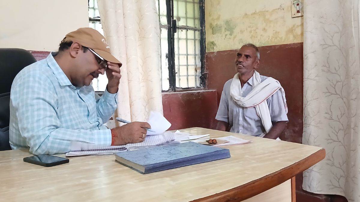https://www.jagranimages.com/images/newimg/28092025/28_09_2025-sitapur_news_24063790.jpg