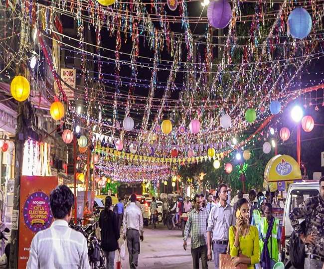 Diwali 2021: दीपावली सीजन पर इलेक्ट्रिक बाजार जगमगाया।