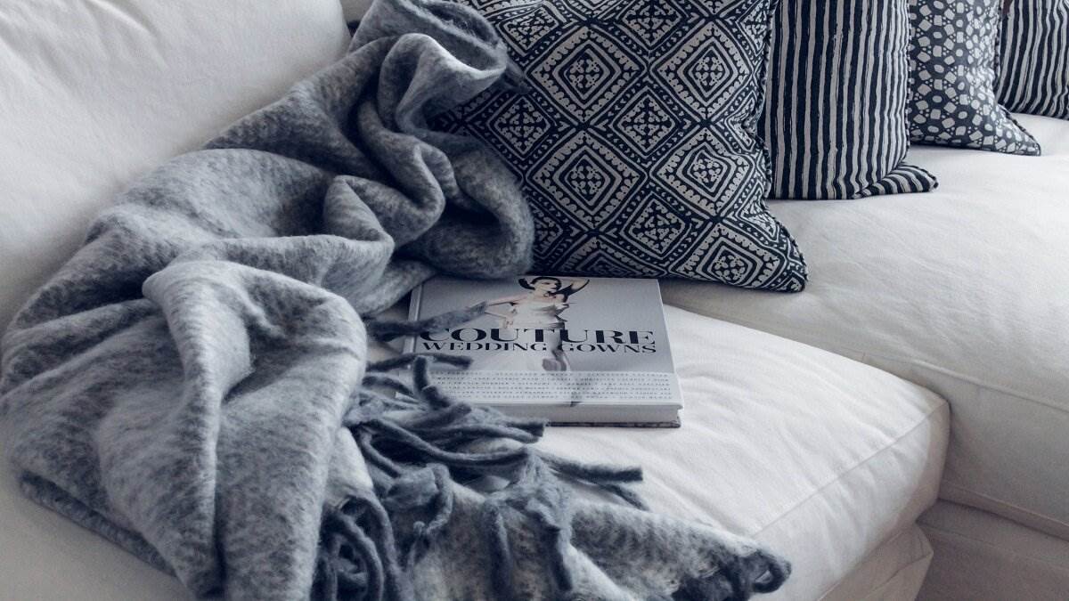 Best Woolen Blankets In India Cover Image source: Pexels