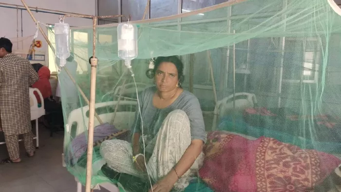 रामपुर में बुखार पीड़ितों की अस्पतालों में भरमार