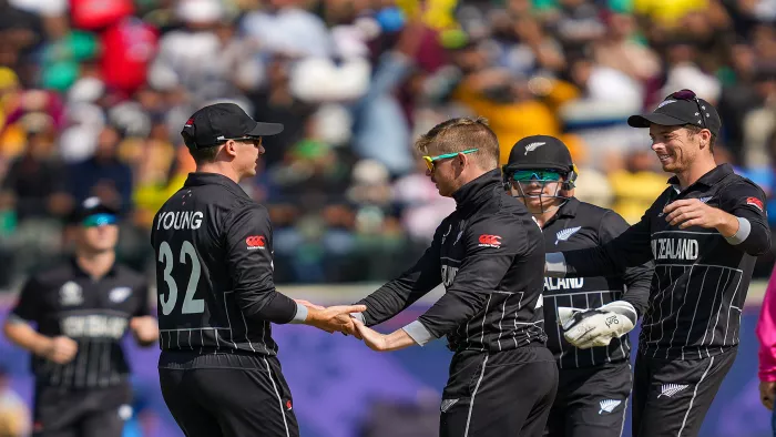 AUS vs NZ: ग्लेन फिलिप्स ने बेहतरीन गेंदबाजी करते हुए तीन विकेट झटके