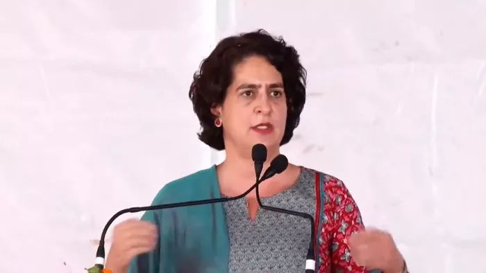 MP Election 2023: MP के दमोह में बरसीं प्रियंका गांधी वाड्रा (फोटो कांग्रेस)