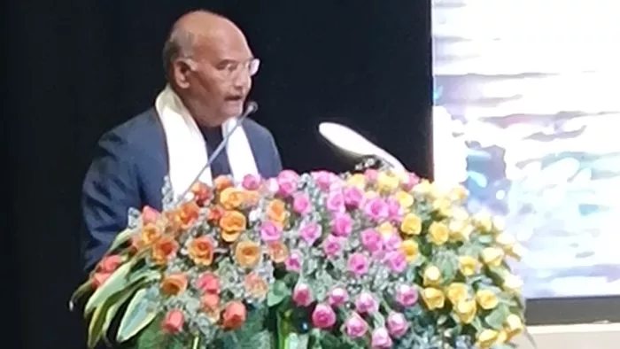 गौतमबुद्ध विश्वविद्यालय में आयोजित कार्यक्रम में बोलते पूर्व राष्ट्रपति रामनाथ कोविन्द।