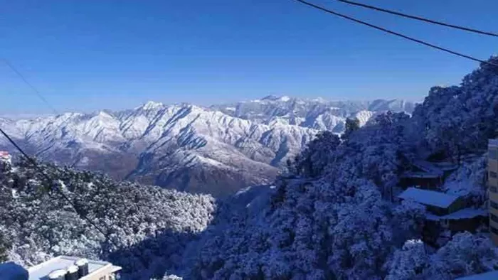 उत्तराखंड में सुबह-शाम कड़ाके की ठंड