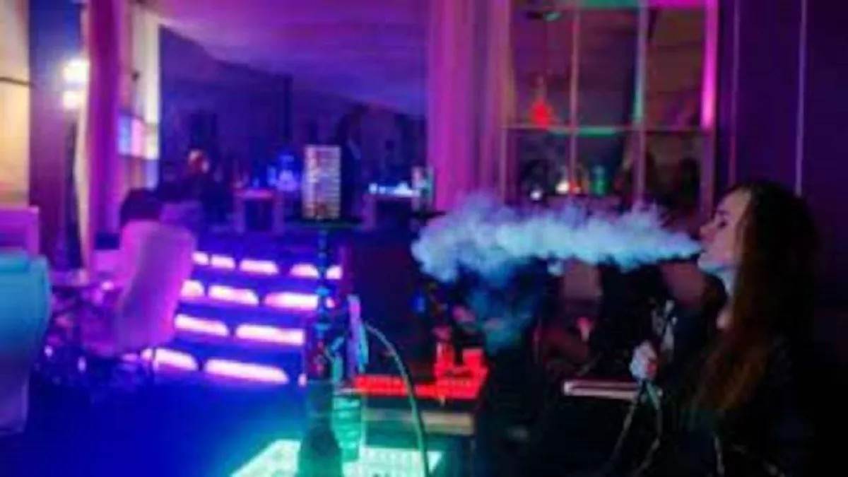 https://www.jagranimages.com/images/newimg/28102024/28_10_2024-12_03_2023-hookah_bar_ghaziabad_23354270_23822834.jpg
