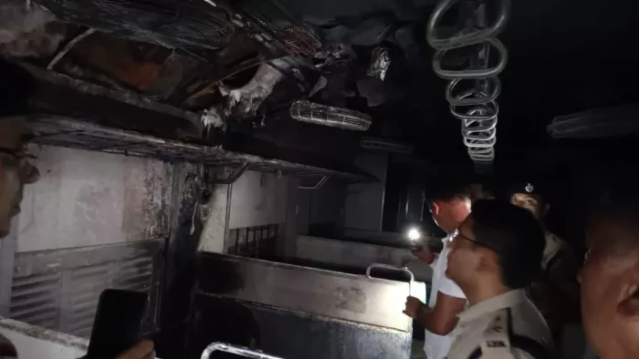 जींद से दिल्ली जाने वाली ट्रेन में विस्फोट, 2000 यात्री थे सवार, जांच में जुटी पुलिस।