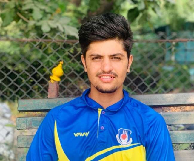 Young Achievers Meerut Sameer Rizvi of Meerut wants to score a six off Mitchell Starc