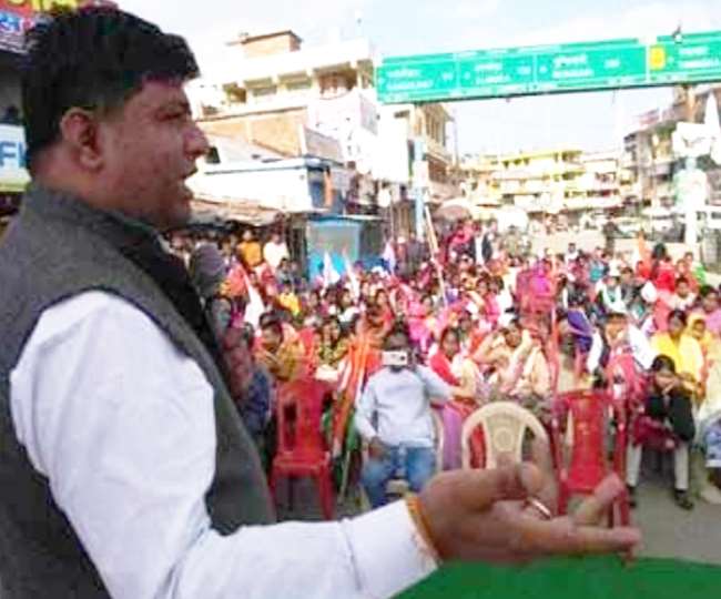 https://www.jagranimages.com/images/newimg/28112021/28_11_2021-dinesh_mohaniya_22247786.jpg