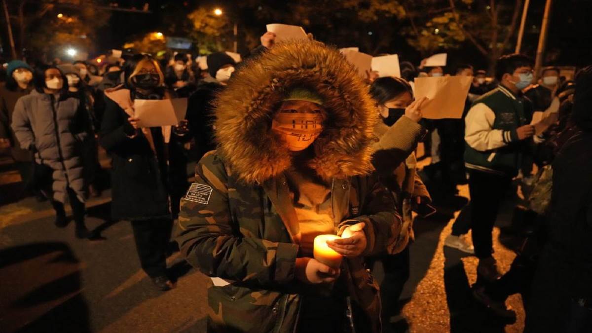 https://www.jagranimages.com/images/newimg/28112022/28_11_2022-china_protest_23232395.jpg