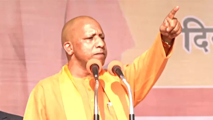 Mainpuri Lok Sabha by-Election: मैनपुरी में सीएम योगी आदित्यनाथ ने चुनावी जनसभा को संबोधित किया।