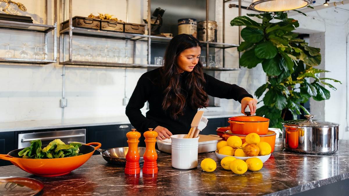 Top 5 Kitchen Accessories: इन Utensils को शामिल करें अपने किचन में, कुकिंग होगी बेहद आसान और खाना बनेगा टेस्टी