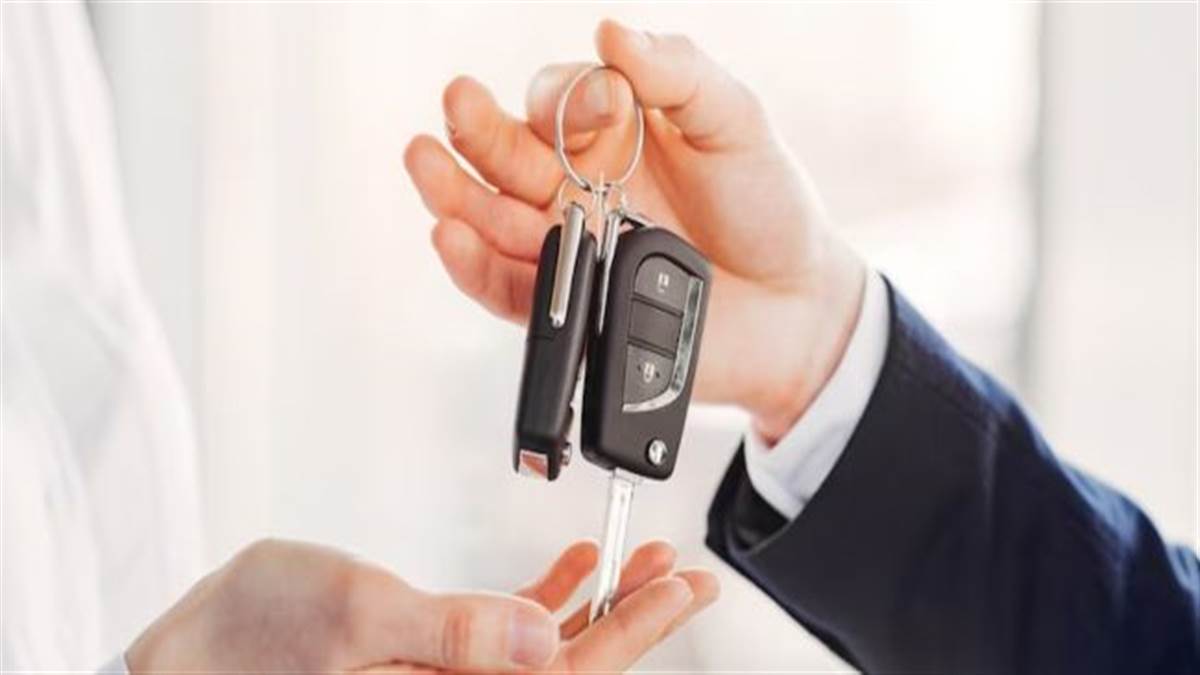 https://www.jagranimages.com/images/newimg/28112023/28_11_2023-car_buying_23591385.jpg