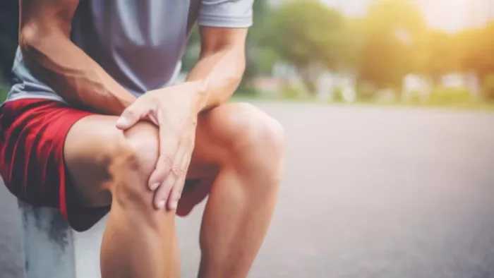 Joint Pain: सर्दियों में जोड़ों के दर्द से राहत पाने के उपाय