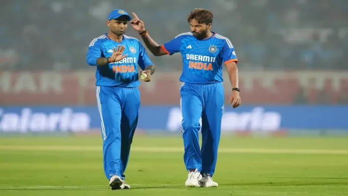 IND vs AUS 3rd T20: Mukesh Kumar अपनी शादी की वजह से नहीं खेल रहे हैं तीसरा टी-20 मैच