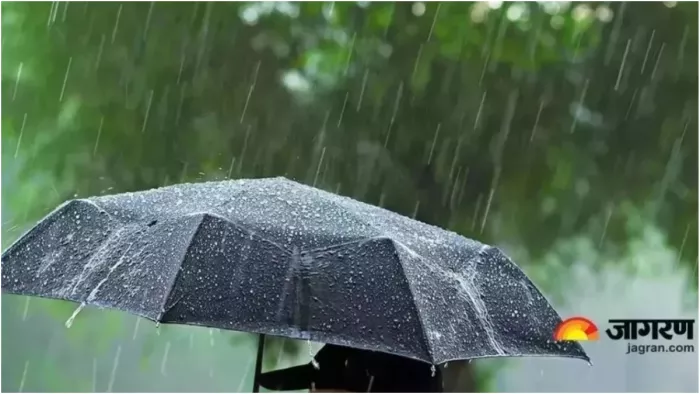 बारिश बढ़ाएगी दिल्ली की सर्दी (Image: Jagran graphic)