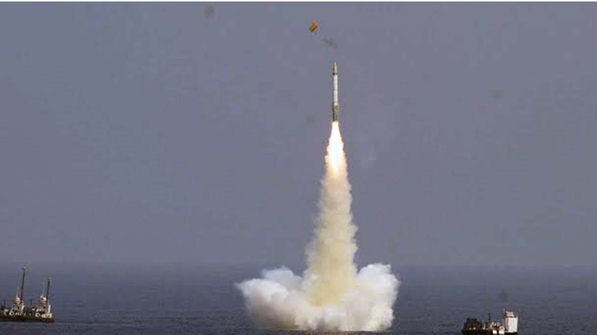 https://www.jagranimages.com/images/newimg/28112024/28_11_2024-ballestic_missile_23838668_145459854.jpg