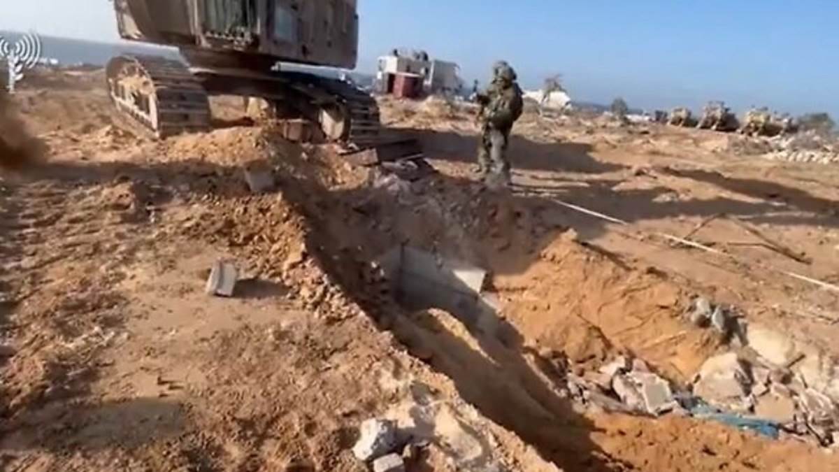 israel hamas war idfs action on hamas destroyed the tunnel network around rantisi hospital