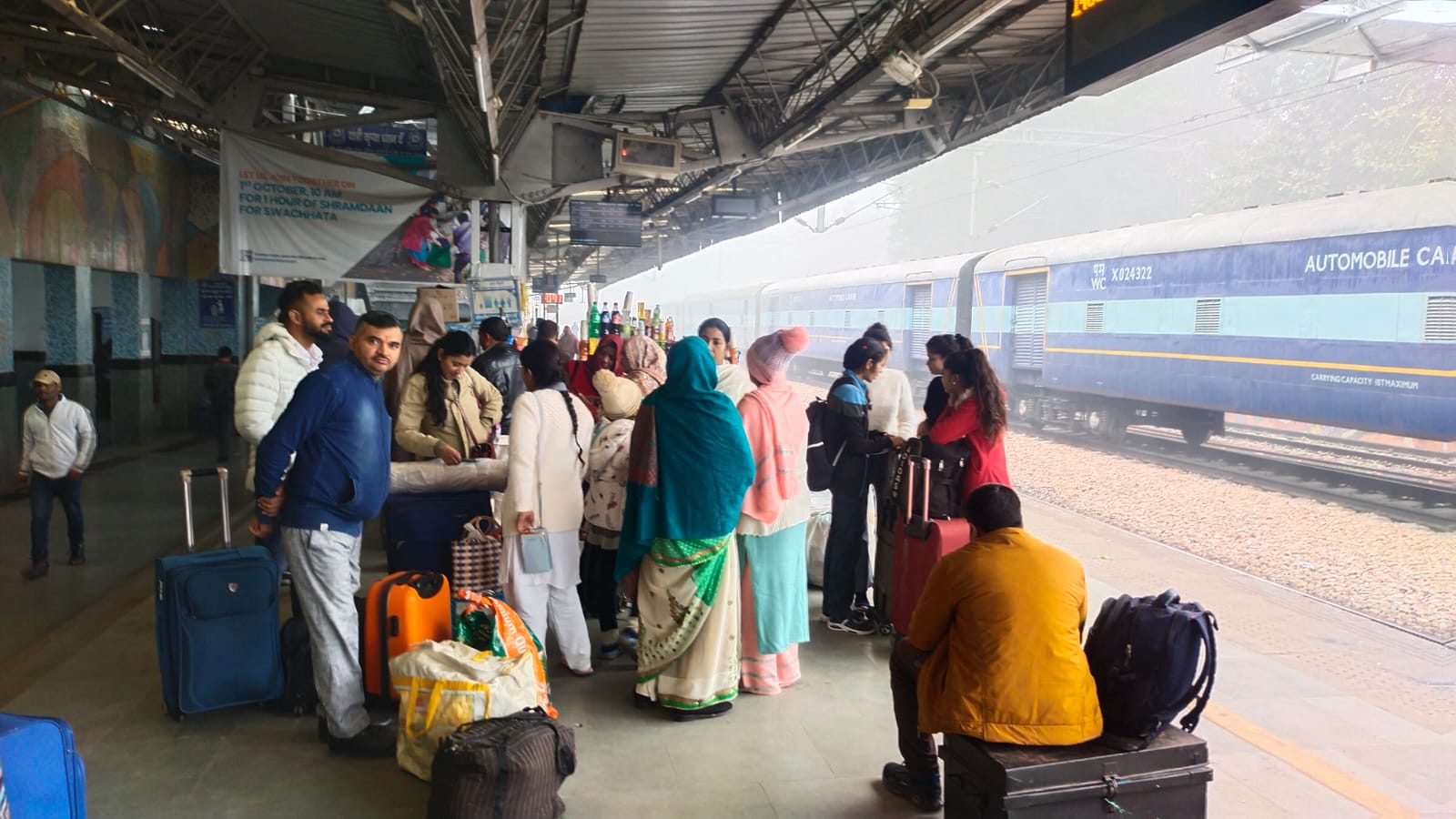 आज सुबह दिल्ली से रवाना हुई केरल एक्सप्रेस