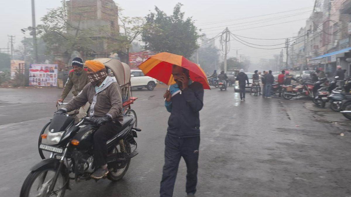 https://www.jagranimages.com/images/newimg/28122024/28_12_2024-punjab_rain_2_23857069.jpg
