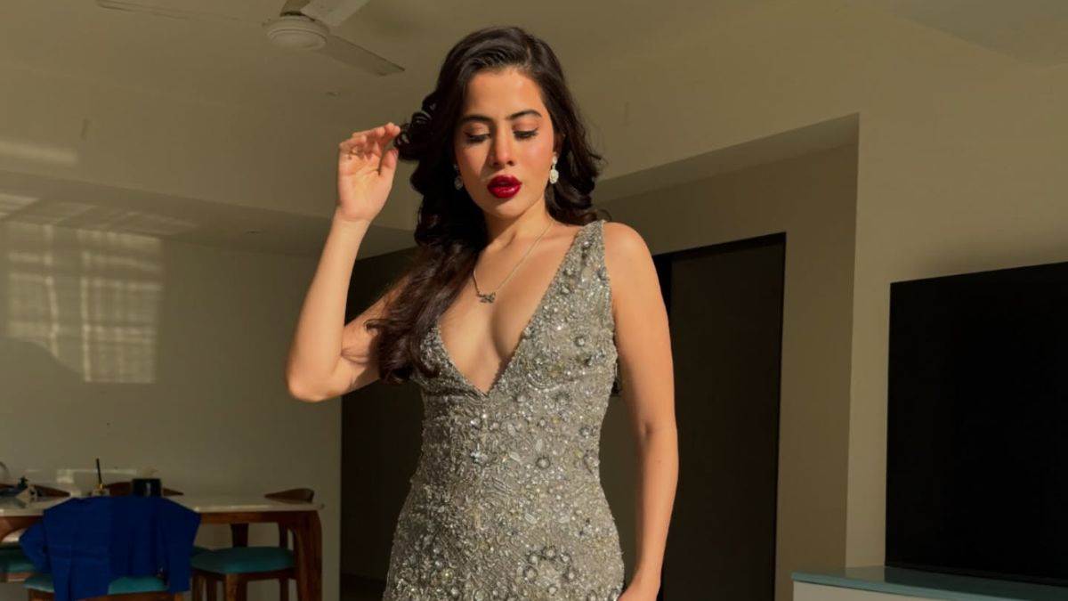 https://www.jagranimages.com/images/newimg/28122024/28_12_2024-urfi_javed_1_23857389.jpg