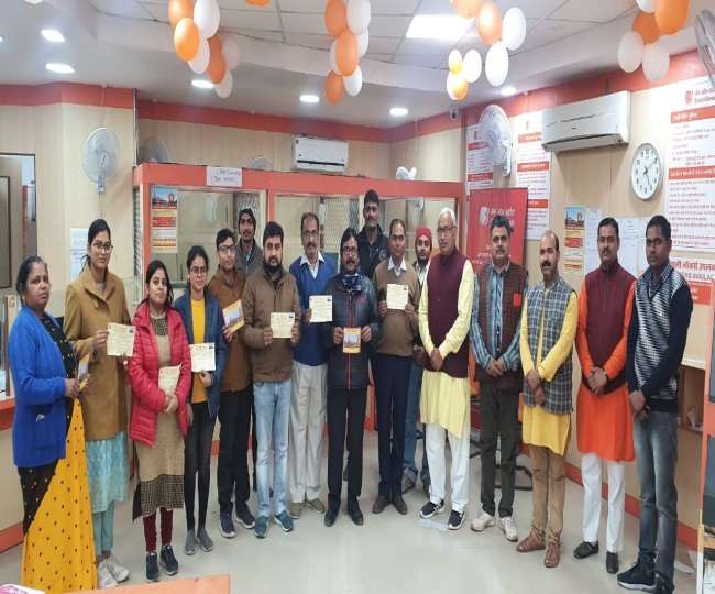 बढ़ रहा है Shri Ram Mandir निर्माण में सहयोग करने वालों का कारवां, प्रयागराज में भी लोग खुलकर कर रहे निधि समर्पित