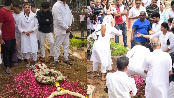 Rakhi Sawant, Jaya Sawant died, jaya sawant died, Rakhi Sawant mother, Rakhi Mother Passed Away, Rakhi Sawant mother cancer
