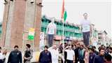 रविवार को राहुल गांधी ने जम्मू-कश्मीर के लाल चौक पर तिरंगा फहराया