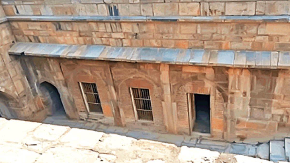 ncr jail lock will be opened which imprisoned azad hind fauj officers in1946