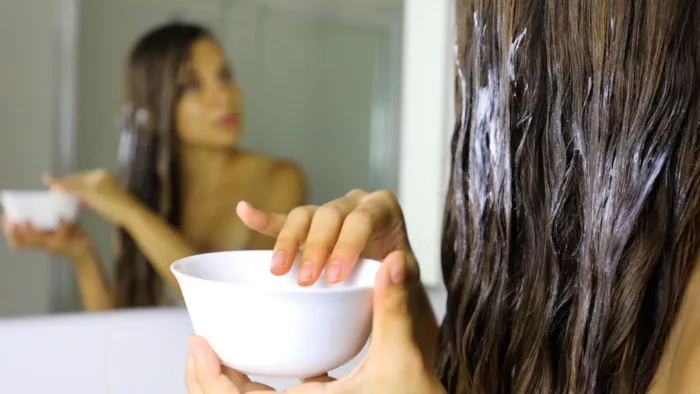 Hair Care with Dahi: दही से ऐसे करें डैमेज बालों को रिपेयर