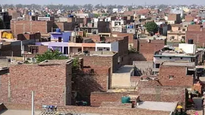 दिल्ली में अनधिकृत कॉलोनियों के लोगों के लिए बुरी खबर