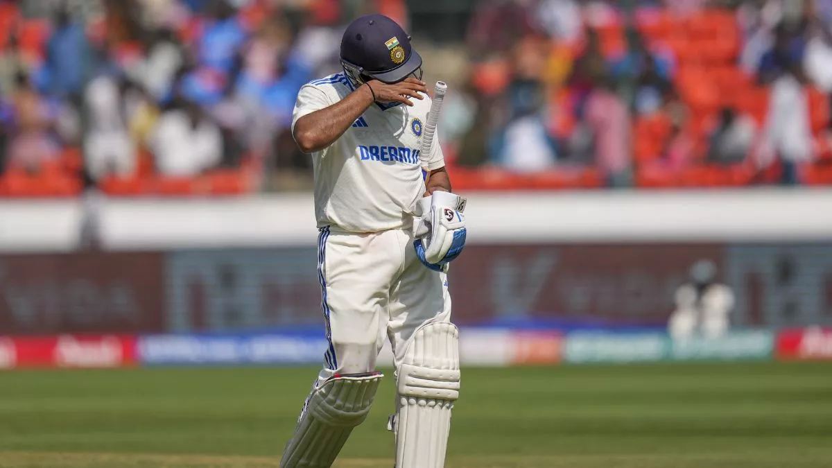  औसत कप्तानी...' इंग्लैंड के पूर्व क्रिकेटर ने बोल दी बड़ी बात, रोहित शर्मा की कैप्टेन्सी पर उठे सवाल
