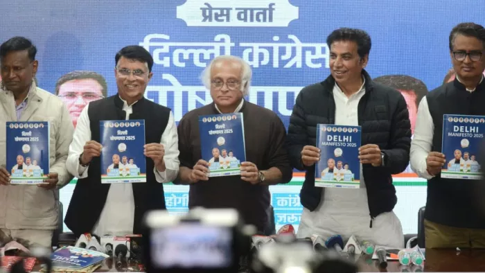 Delhi Congress Manifesto: कांग्रेस ने बुधवार को अपना घोषणापत्र जारी किया।