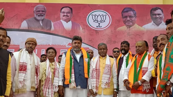 Lok Sabah Elecitons: लोकसभा चुनाव में 2 'नाथों' के सहारे BJP, एक झटके में इन विधानसभा सीटों पर साधा समीकरण