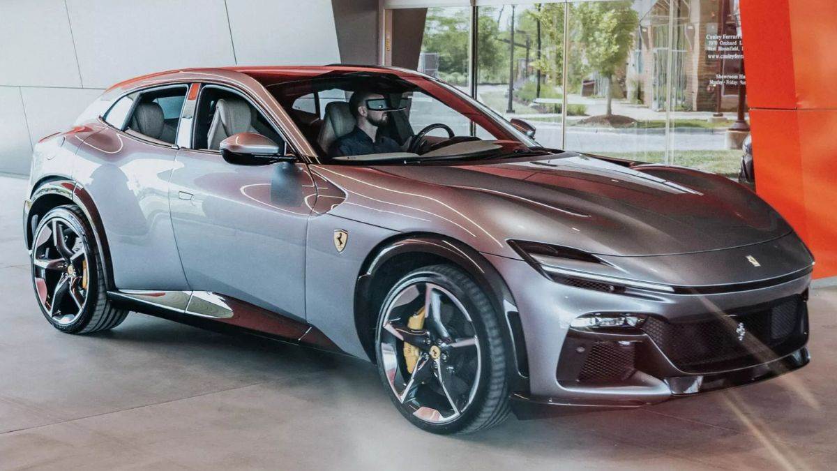 Ferrari Purosangue 10 करोड़ रुपये देने के बाद भी करना होगा लंबा इंतजार
