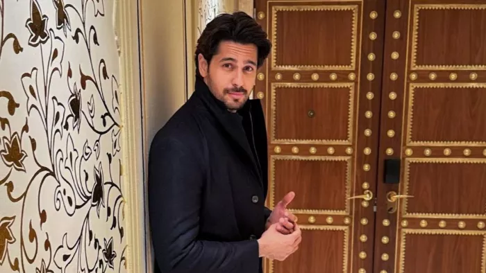 सिद्धार्थ मल्होत्रा को पसंद हैं ऐसे रोल (Photo Credit-Instagram)