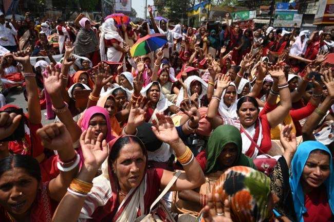 सेविका सहायिका वर्ष 2016 से 9 सूत्री मांग को लेकर लगातार आंदोलन कर रही है
