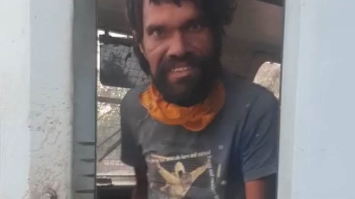 https://www.jagranimages.com/images/newimg/29032023/29_03_2023-mentally_disabled_sat_on_train_engine_seat_23369897_132749959.jpg