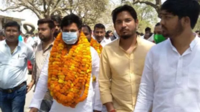 अतीक अहमद से दूरी बनी तो आबिद प्रधान को मिला सरकारी गनर।