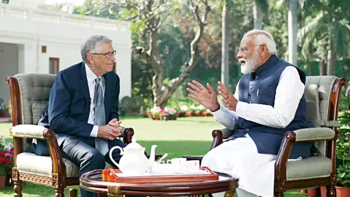 PM Modi Bill Gates Meet: मोदी जैकेट पर पीएम ने बिल गेट्स को सुनाया मजेदार किस्सा (Photo )