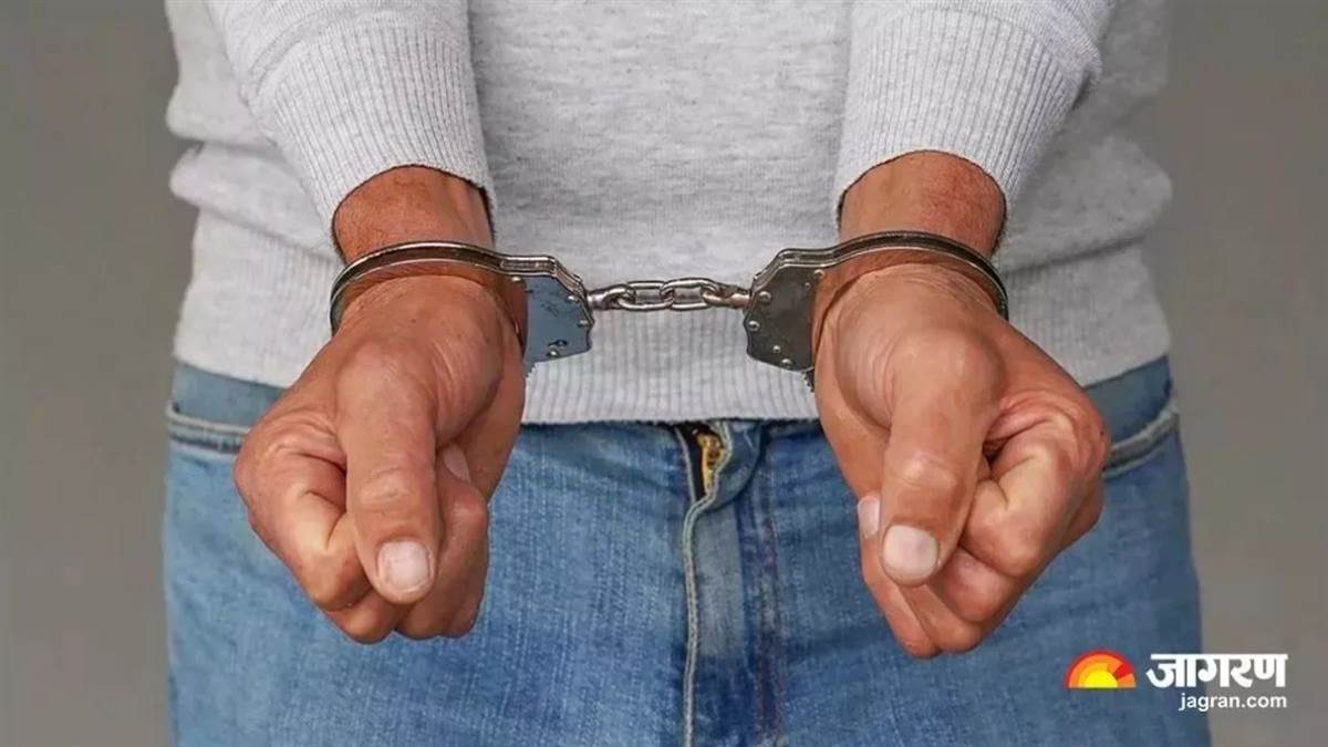 https://www.jagranimages.com/images/newimg/29032025/29_03_2025-arrest_23908034.jpg
