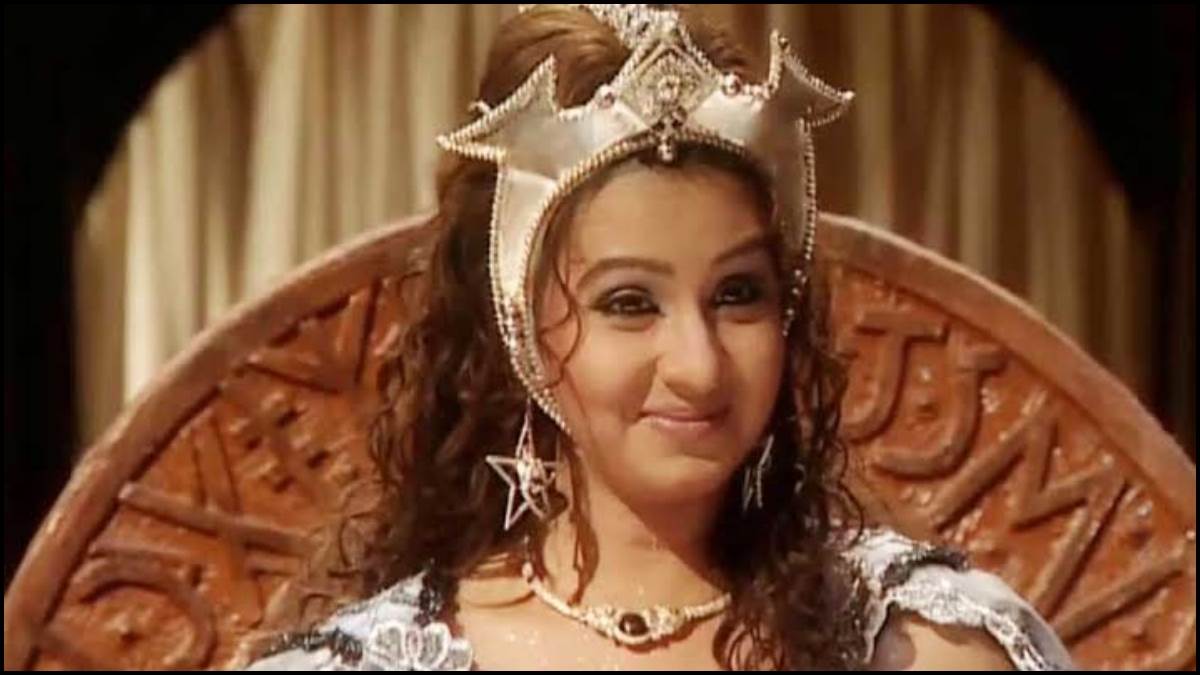 https://www.jagranimages.com/images/newimg/29032025/29_03_2025-hatim_show_23908225.jpg