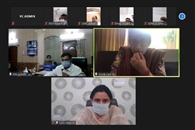 सांसद स्मृति ने कोरोना से निपटने की तैयारियों पर की अधिकारियों से बात