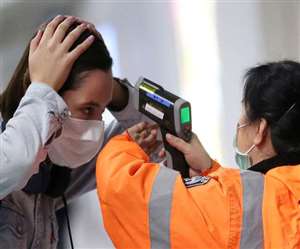 हरियाणा में कोरोना संक्रमितों का आंकड़ा चढ़ा। सांकेतिक फोटो