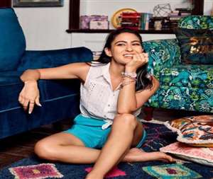 Actress Sara Ali Khan got angry on this act of fan. photo source @saraalikhan95 instagram.