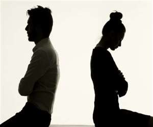 बिहारः पति को नहीं था अंदाजा कि एक थप्पड़ इतना कुछ कराएगा, पत्नी को जड़ा; अब बच्चों के साथ रो रहा