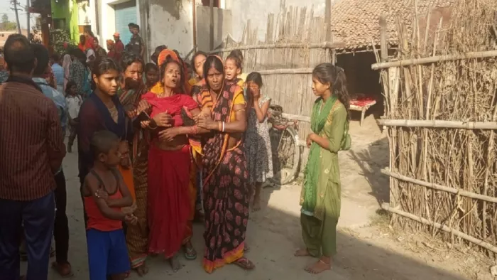 प्रेमी के कमरे में थी प्रेमिका तरछेबिया से गला रेत कर दी गई हत्या।