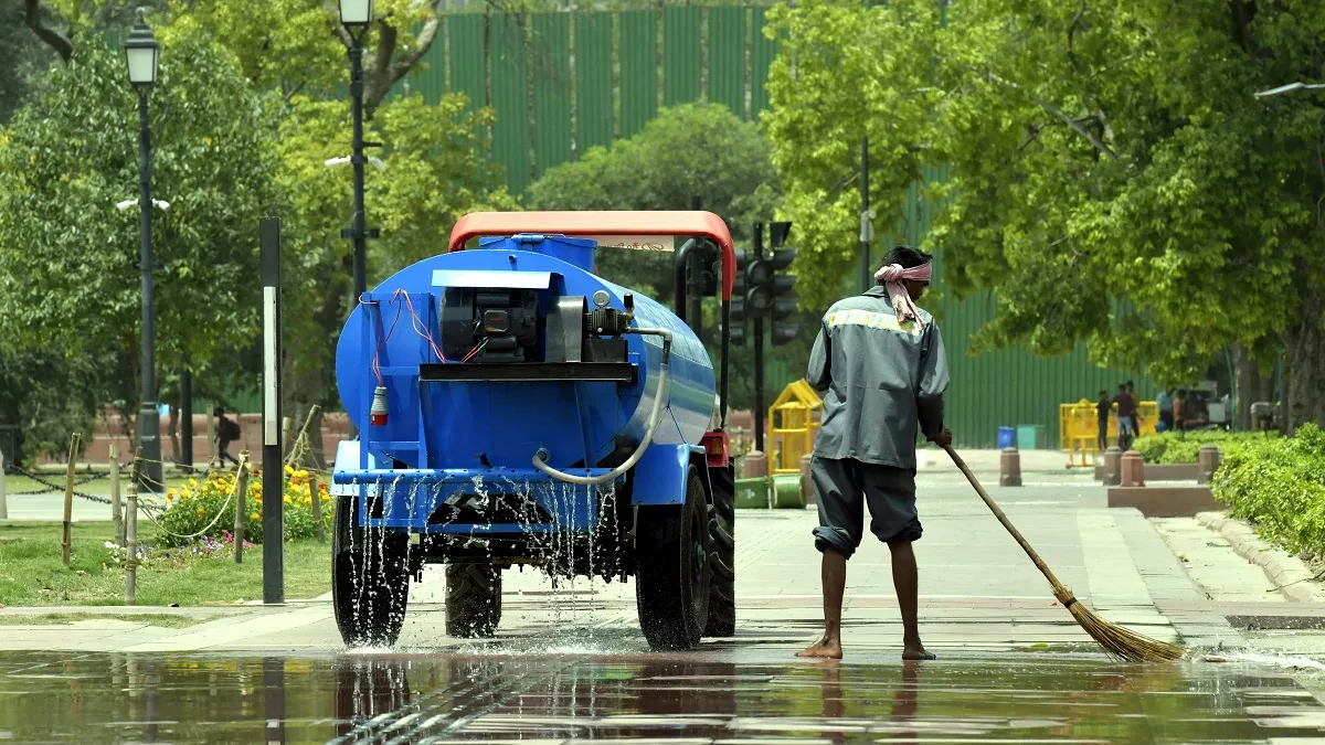 Weather Update: दिल्ली में अभी लू से रहेगी राहत, लेकिन बढ़ता तापमान निकालेगा पसीना; जानिए क्या कह रहा मौसम विभाग